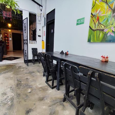 Hostal La Minita De Oro Санта-Марта Экстерьер фото