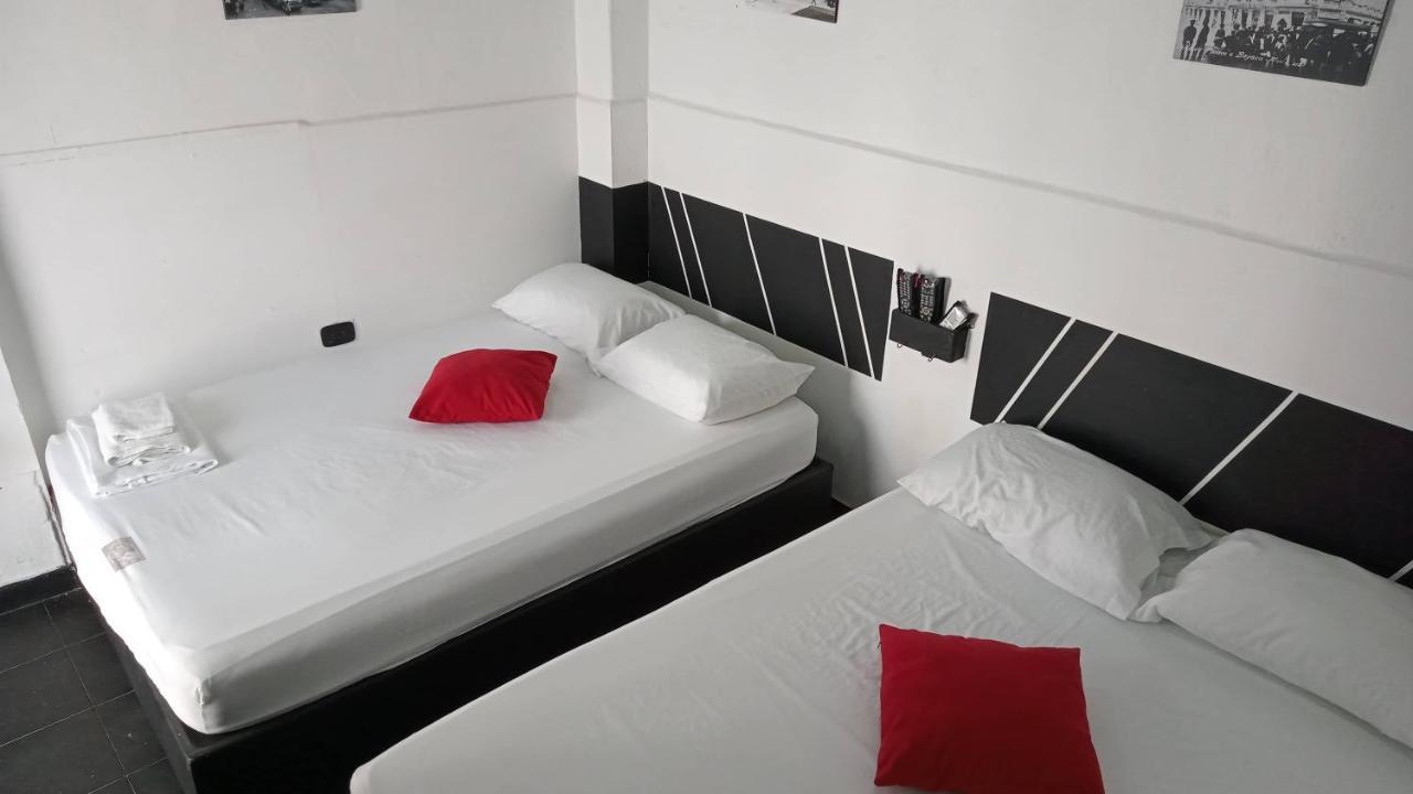 Hostal La Minita De Oro Санта-Марта Экстерьер фото